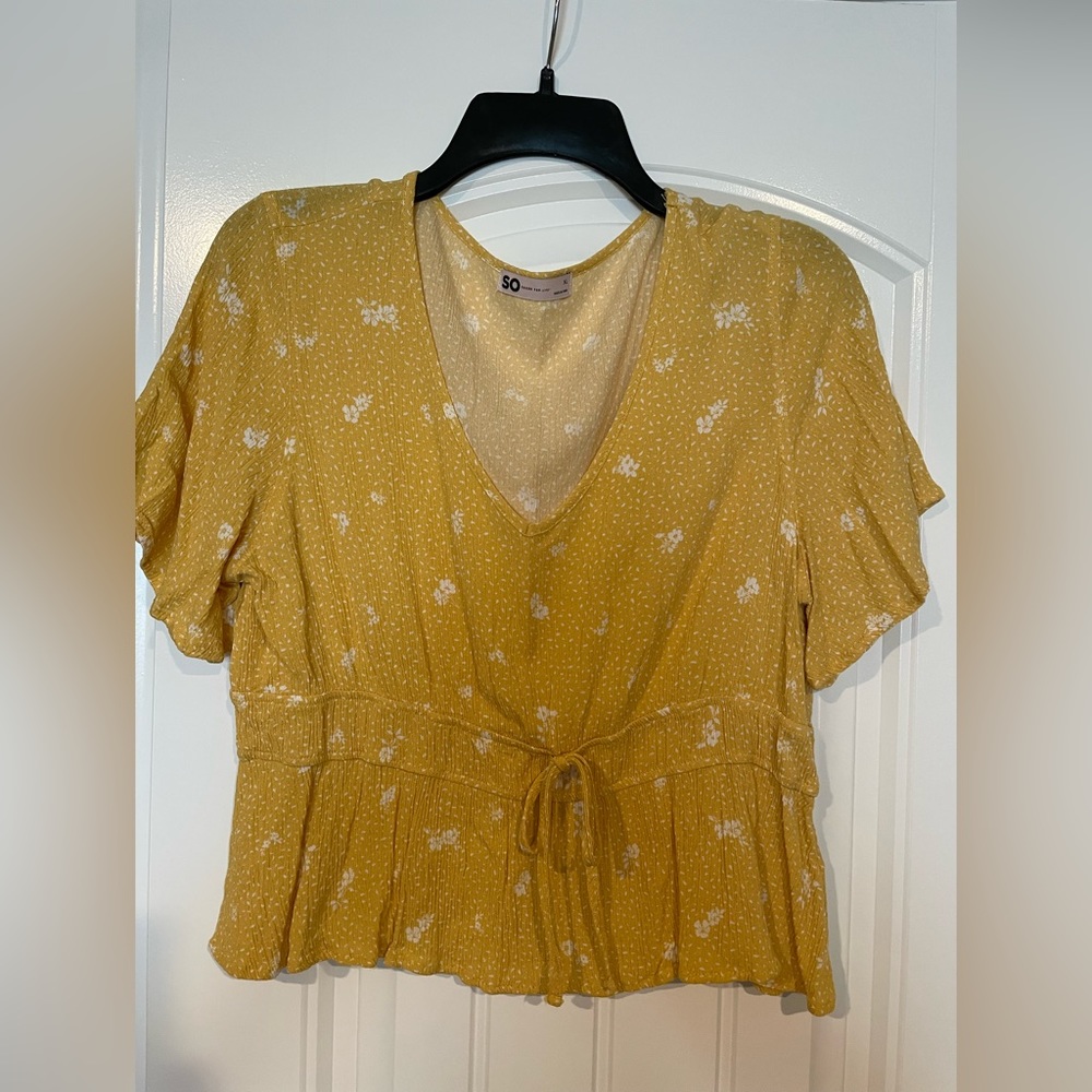Yellow floral crop top XL new without tags